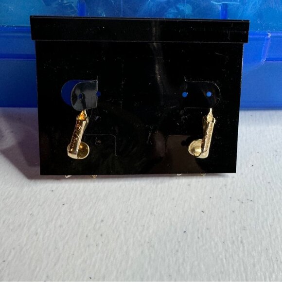 Coro Red Enamel Flower Clip-On Earrings Green Yellow Accents Vintage - Picture 5 of 5